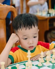 Nguyễn Hoàng Bách